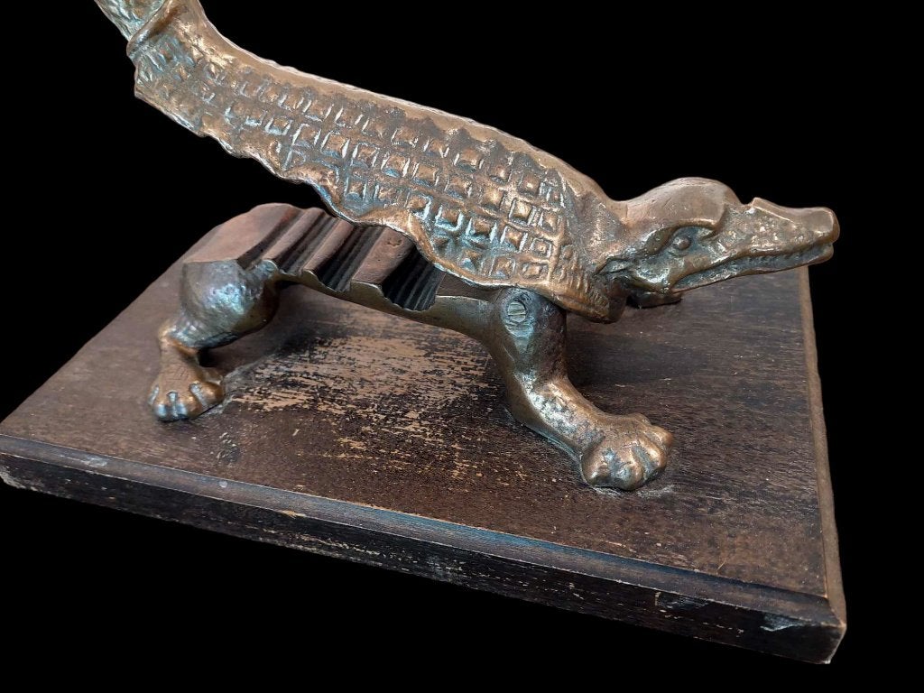 Bronzen kurkentrekker in de vorm van een krokodil., Ophalen