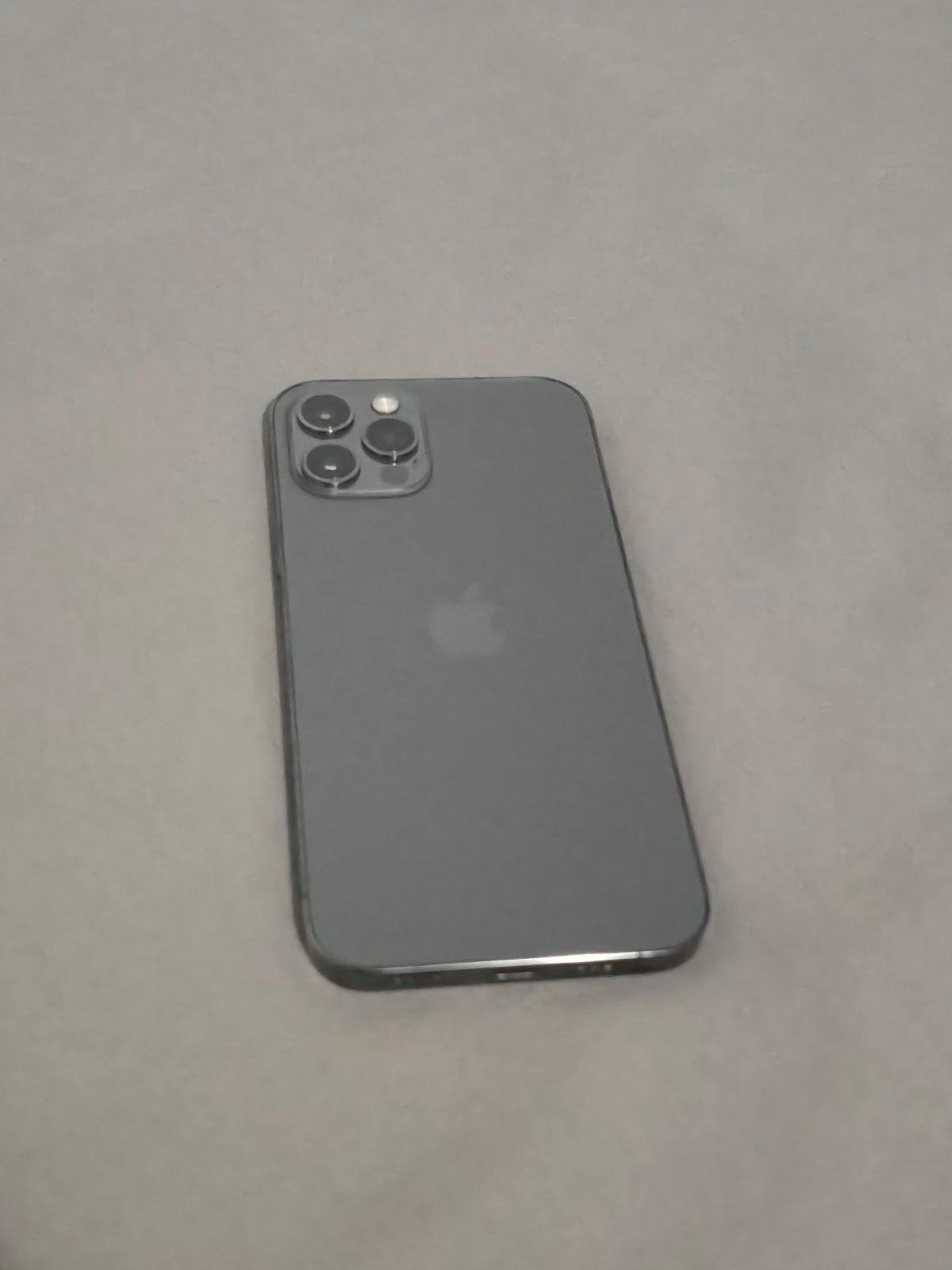 iPhone 12 Pro/256 Go, Télécoms, 256 GB, 83 %, Gris, Enlèvement ou Envoi