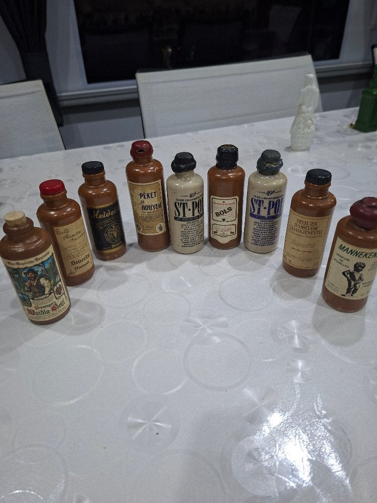Lot de 9 mignonettes céramique, Envoi