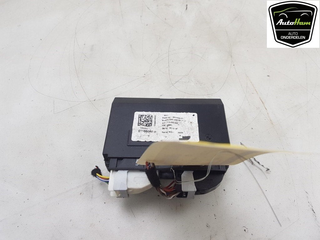 COMPUTER KACHEL Mini Clubman (F54) (01-2014/02-2024), Auto-onderdelen, Gebruikt, Mini