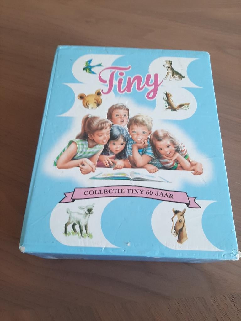 Leuke 10 delige verzamelbox "Tiny 60 jaar", Boeken, Ophalen of Verzenden, Zo goed als nieuw