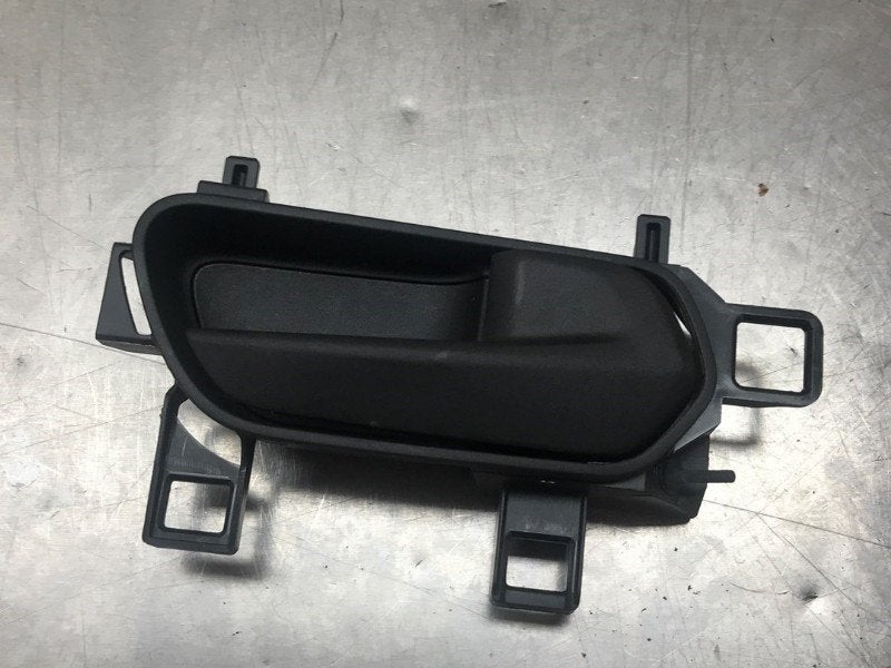 PORTIERGREEP BUITEN RECHTS ACHTER Nissan Micra (K14), Gebruikt, Achter, Nissan