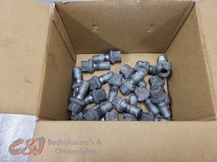 Kit boulons de roue d'un Volkswagen Caddy, Volkswagen, -, 3 mois de garantie, Utilisé