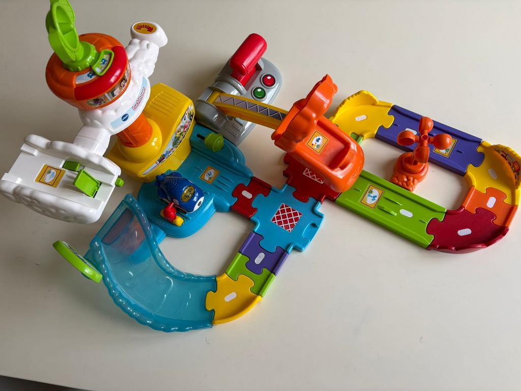 VTech Toet Toet Auto's Luchthaven, Ophalen, Gebruikt