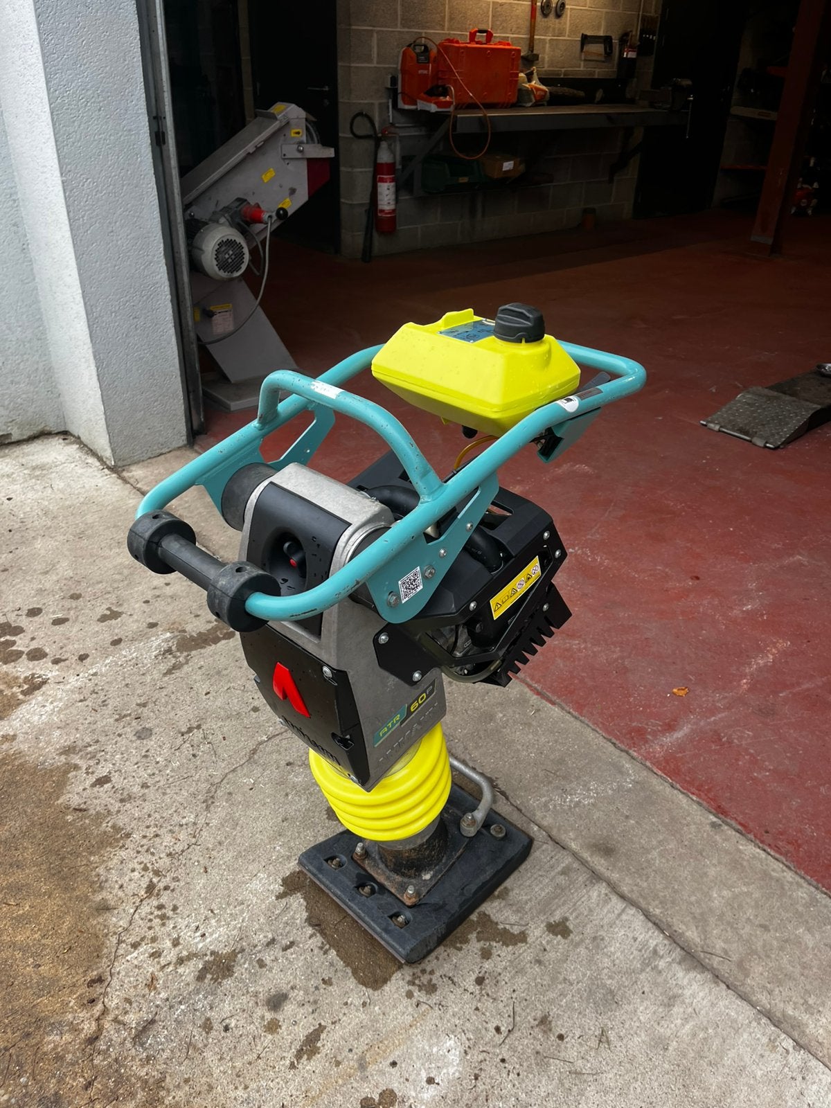 Ammann ATR 60 P, Bricolage & Construction, Enlèvement ou Envoi, Comme neuf