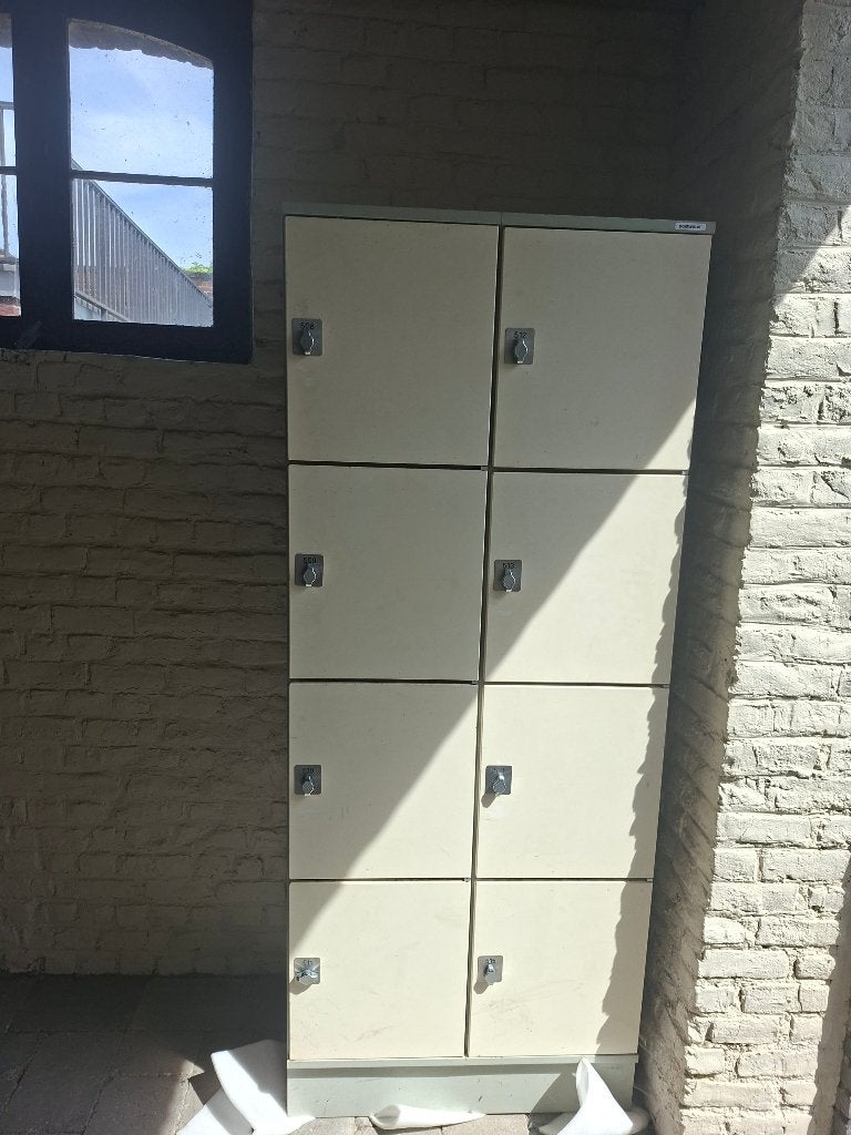 Kluisje met 8 vakken, Ophalen, Gebruikt
