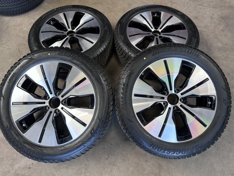 19 inch originele velgen + winterbanden Mercedes EQC A293401, Autos : Pièces & Accessoires, Neuf, Pneus et Jantes, Pneus hiver