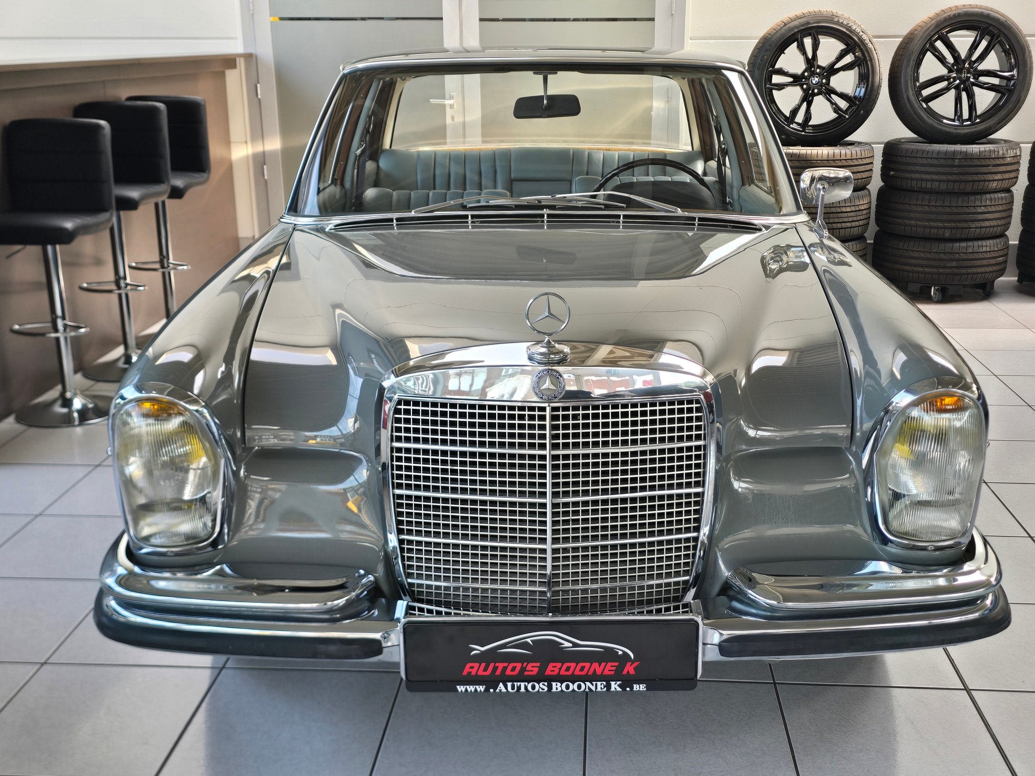 Mercedes-Benz 280 280 S / Oltimer 1969' / 6 Cilinder /, 4 deurs, Achterwielaandrijving, Bedrijf, Grijs