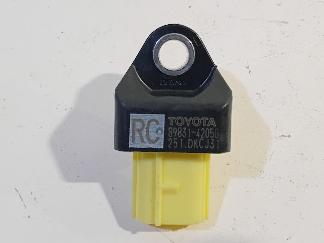 Airbag sensor Lexus ES, Onderdelen@venauto.nl, Van der Ven Autorecycling B.V., Ettenseweg 76, 4706 PB Roosendaal, The Netherlands