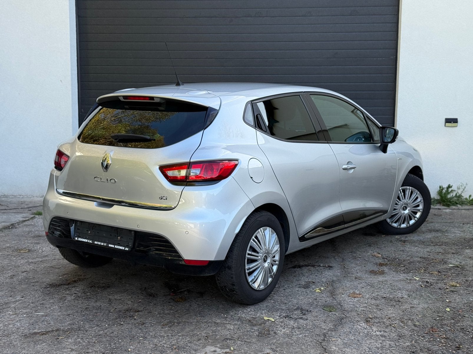 RENAULT CLIO 1.5 DCI LIMITED 2016 75 CH GPS AUTOMATISCHE, Auto's, Stof, Euro 6, Bedrijf, Te koop