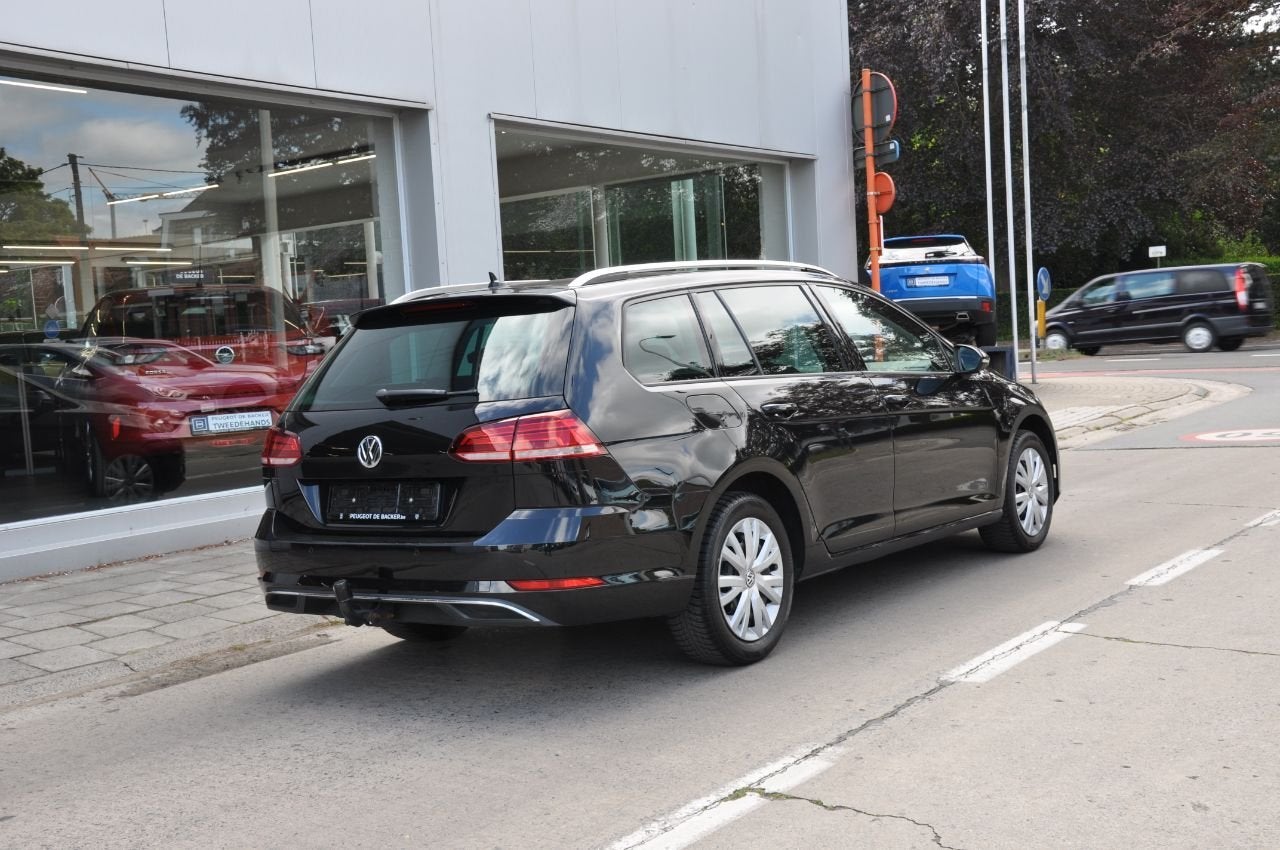 Volkswagen Golf Comfortline (bj 2018), Auto's, Voorwielaandrijving, Stof, Gebruikt, Zwart