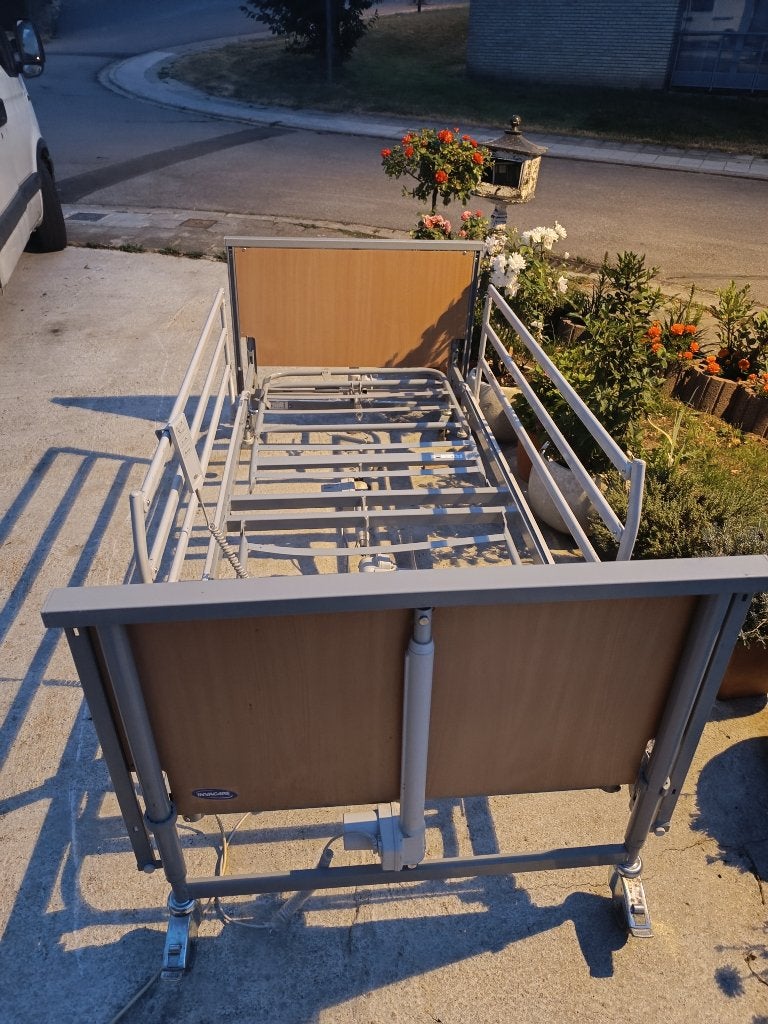 Lit medical électrique, 90 cm, Gris, Une personne, Enlèvement