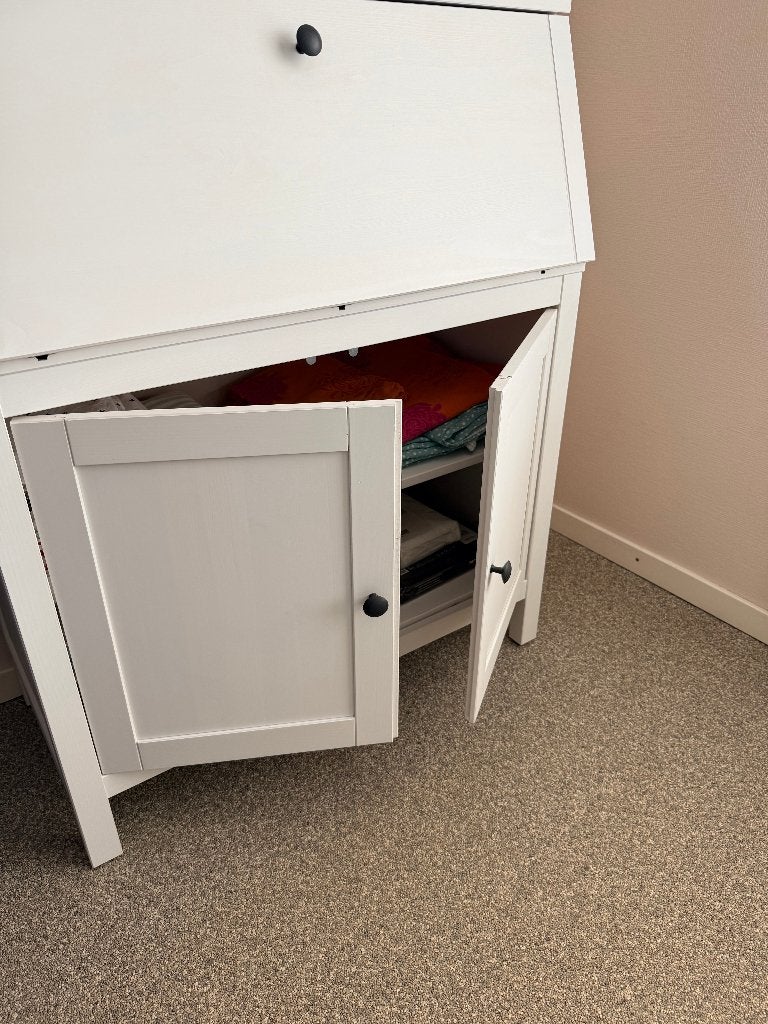 Leuk bureau voor meisjeskamer, Huis en Inrichting, Ophalen, Met lades, Scandinavisch, Hout