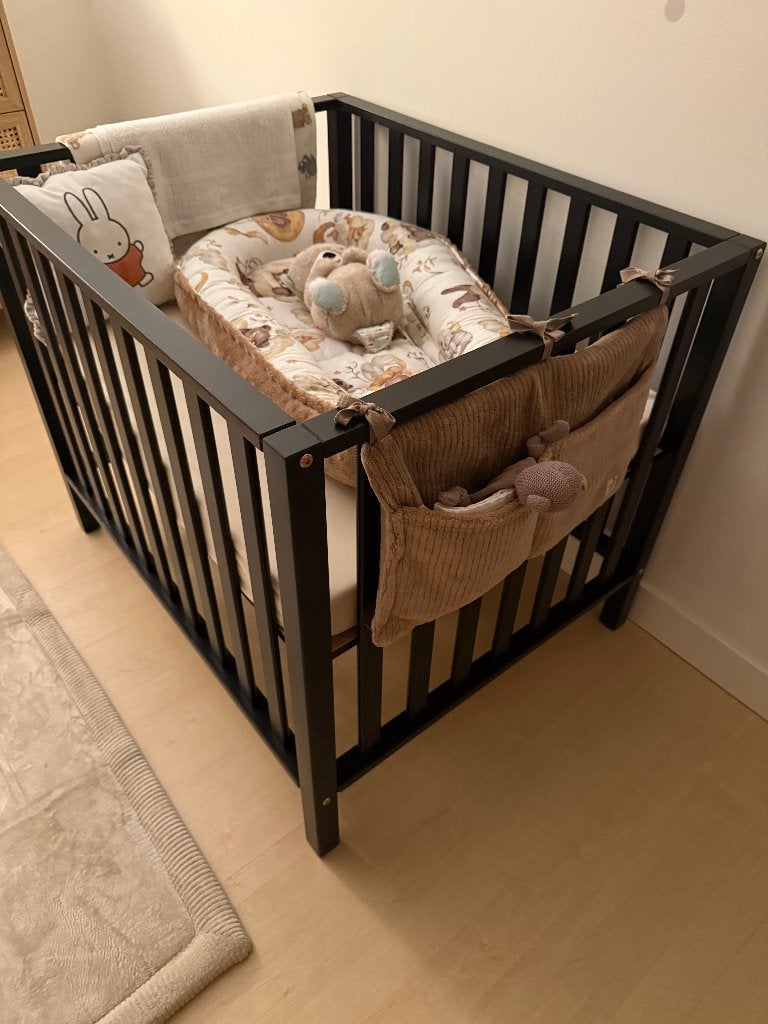 Zwart houten babypark, Ophalen, Gebruikt, Ledikant