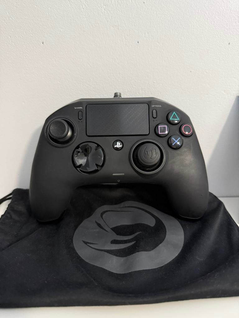 Nacon Revolution Pro Controller PS4/PC – Zo goed als nieuw, Games en Spelcomputers, Spelcomputers | Sony Consoles | Accessoires