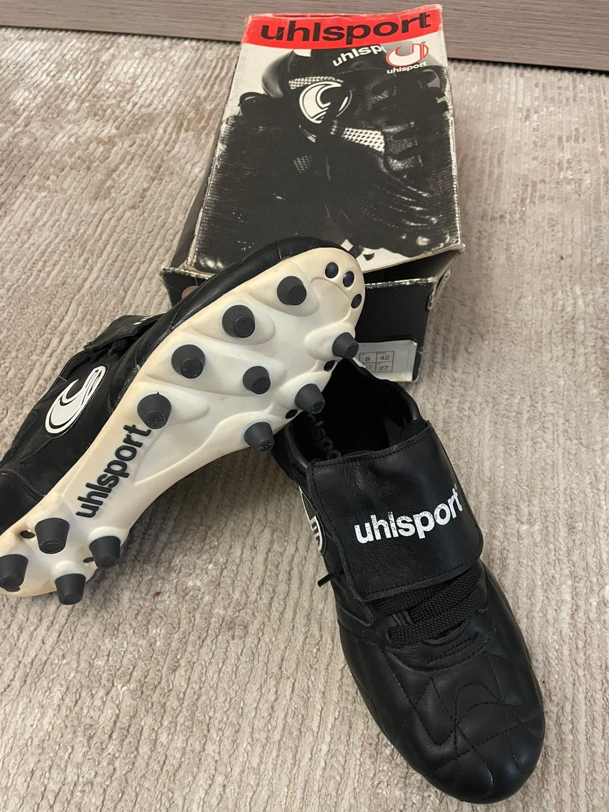 Oude leren voetbalschoenen, Enlèvement, Neuf, Chaussures