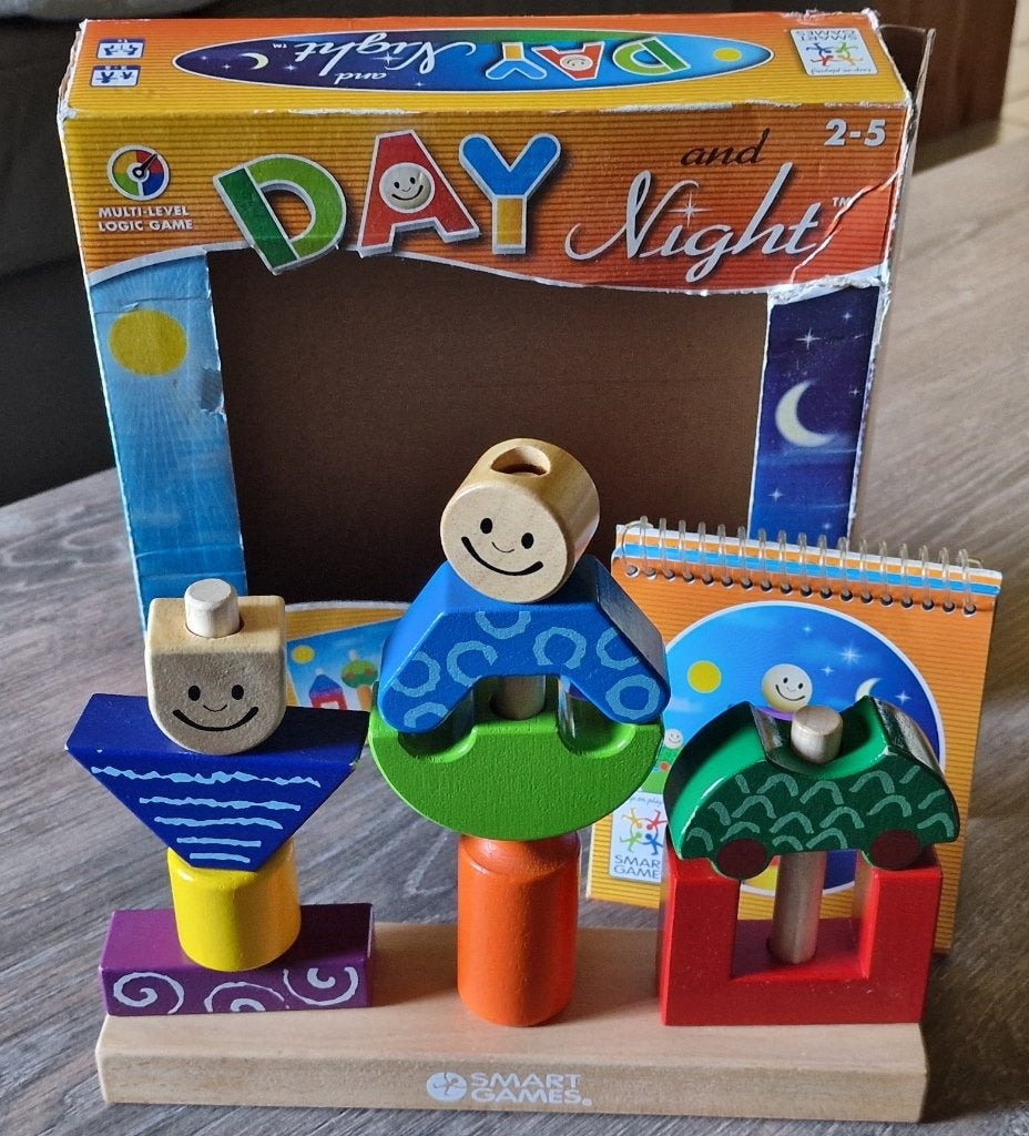 Smart Games - Day And Night Houten Puzzel - Compleet, 2 tot 4 jaar, Gebruikt, 10 tot 50 stukjes, Ophalen of Verzenden