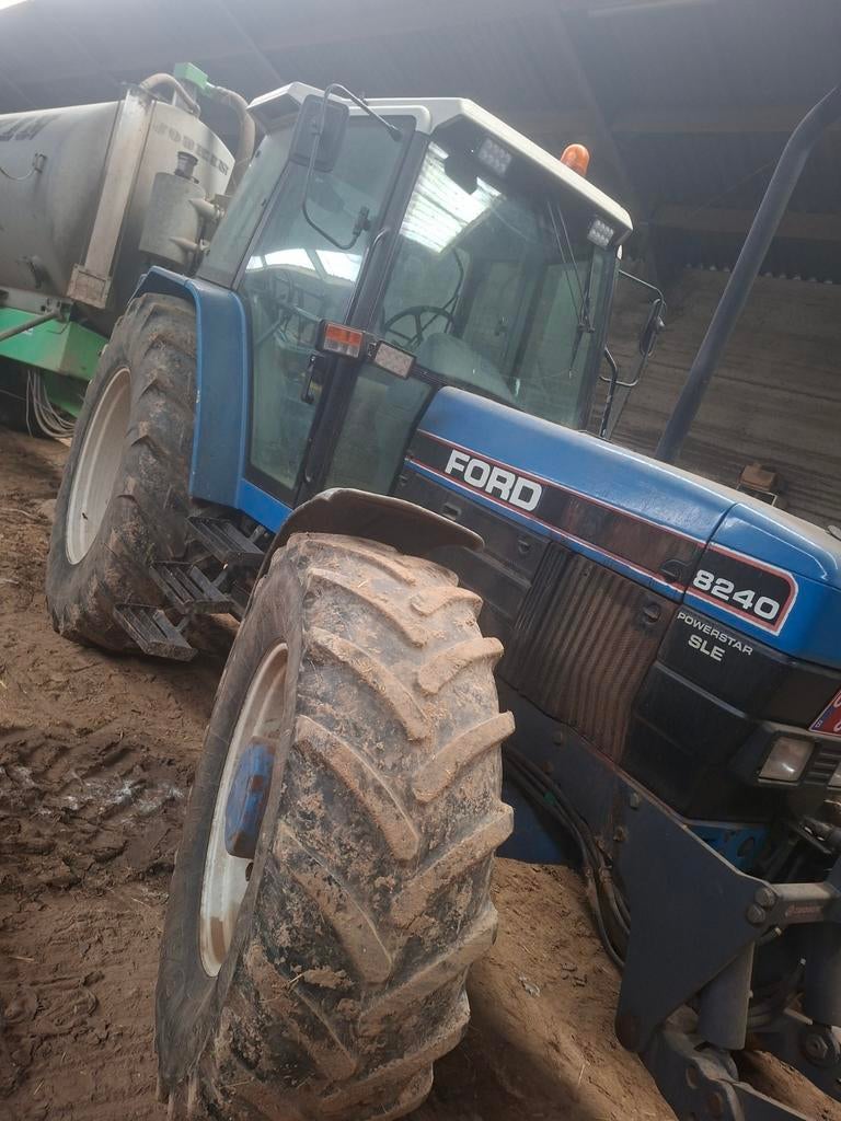 Ford 8240, Enlèvement ou Envoi, Ford