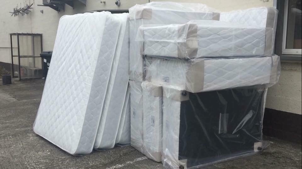 Matelas disponibles en 90x200, 140x200, 160x200, 180x200, Huis en Inrichting, Slaapkamer | Boxsprings, Zwart, Ophalen of Verzenden
