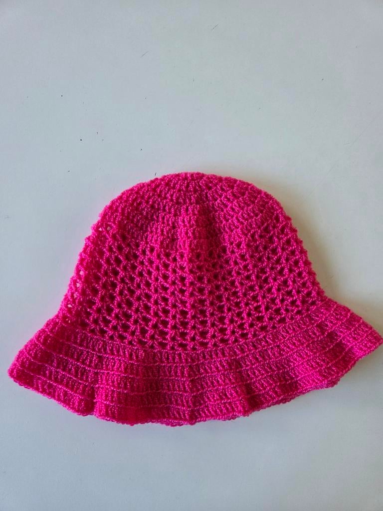 Bonnet d'été en crochet fuchsia 3-4 ans, Enfants & Bébés, Vêtements de bébé | Bonnets, Écharpes & Moufles, Enlèvement ou Envoi