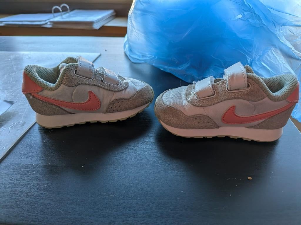 Chaussures de sport Nike - 19,5 - 5€, Enlèvement ou Envoi, Utilisé, Chaussures de sport, Fille