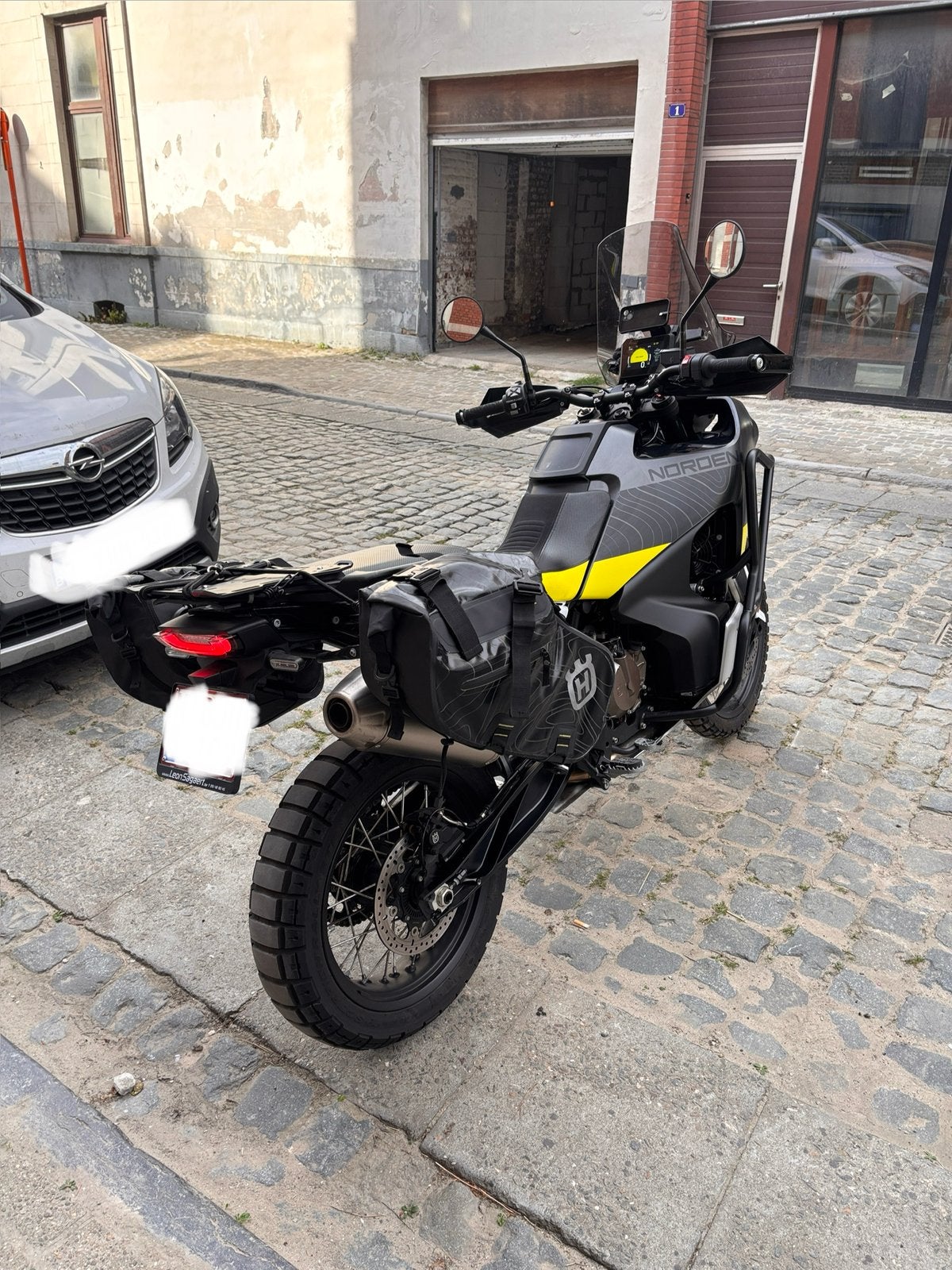 Husqvarna Norden 901 Adventure Moto, Particulier, Enduro, Régulateur de vitesse