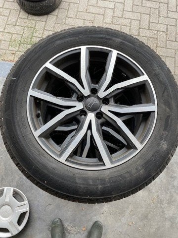 4 pneus neige sur jantes pour LR Evoque 50.000kms, Auto-onderdelen, Banden en Velgen, Ophalen, 18 inch, Gebruikt, Banden en Velgen