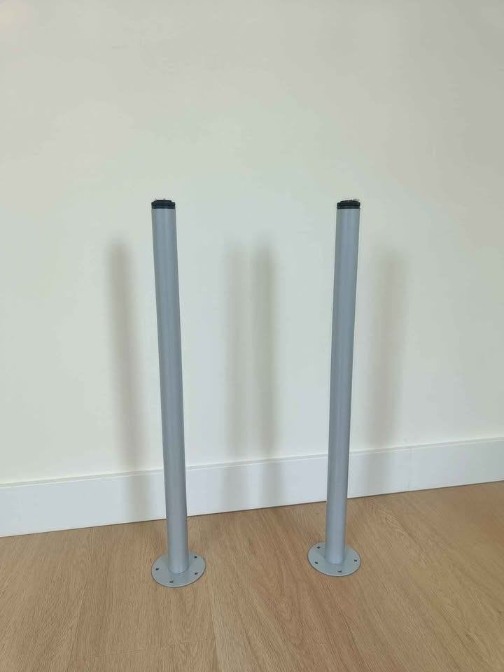 Gratis 2 grijze ADILS poten IKEA, Huis en Inrichting, Ophalen, Gebruikt, IKEA, Grijs