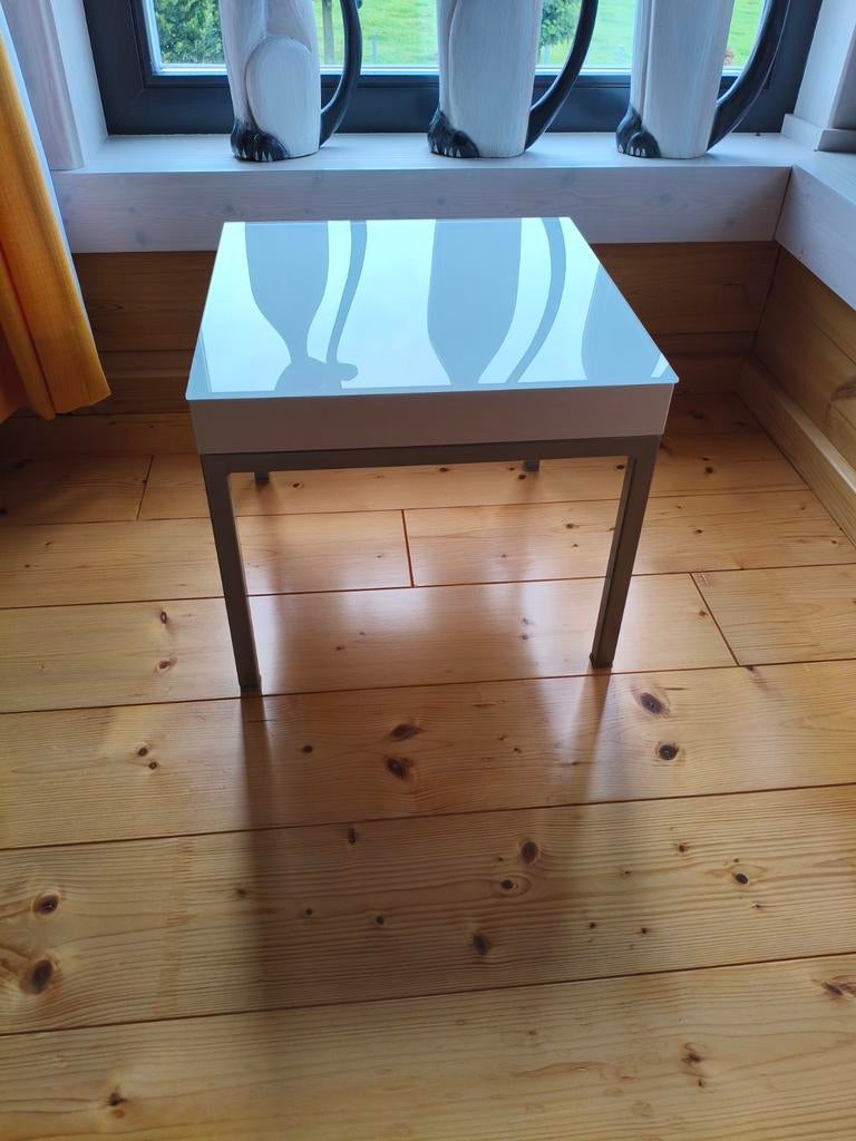 IKEA bijzettafel, Ophalen, Glas