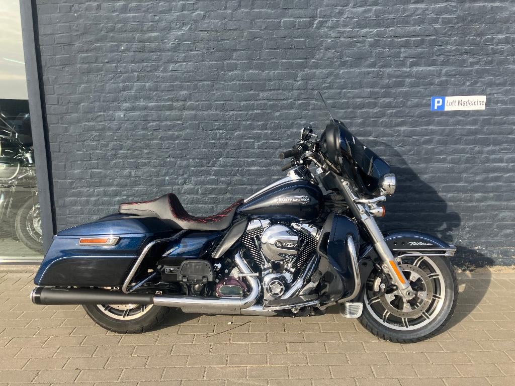 Harley Davidson electra glide ultra 2013 met achteruit, Motoren, 2 cilinders, 1690 cc, Motorrijbewijs A, Bedrijf