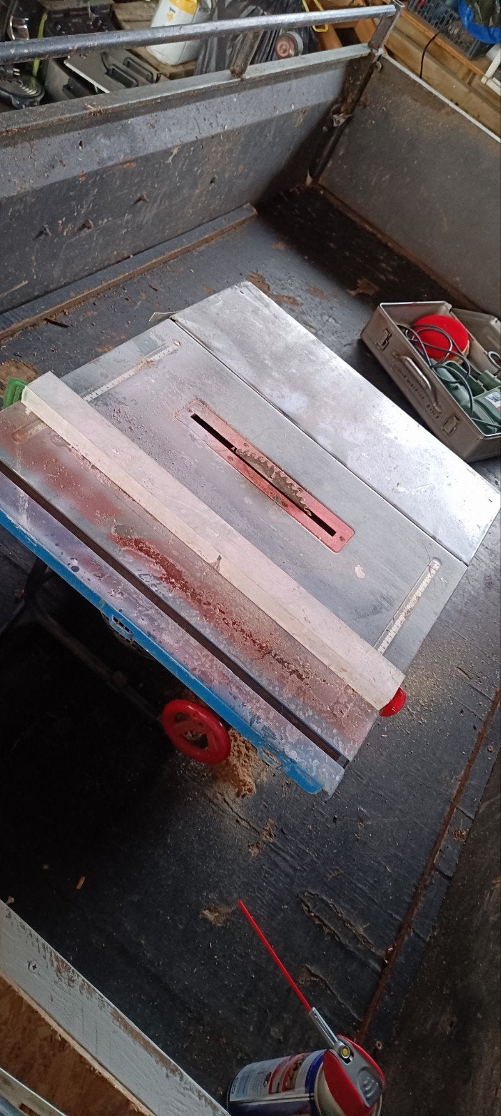 kleine tafelzaag topkraft, Enlèvement, Utilisé