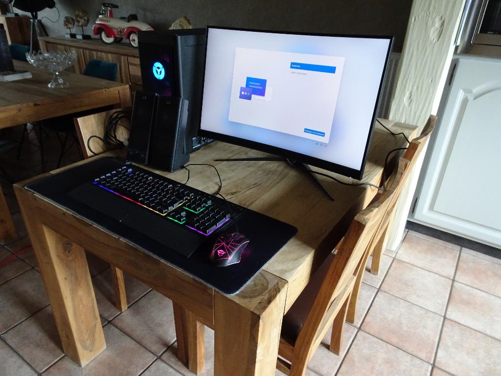 Complete PC Setup - Krachtige Desktop met Monitor -enz, Ophalen, 2 tot 3 Ghz, Met monitor, 512 GB