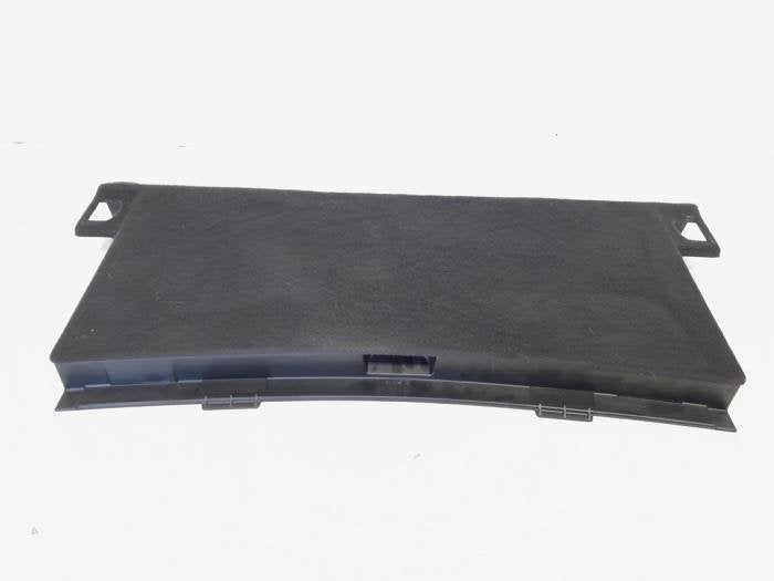Plaque sol coffre d'un Audi A4, -, 3 mois de garantie, Audi, Utilisé