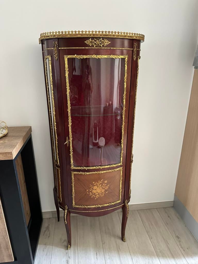 Louis xv vitrine kast, Antiquités & Art, Antiquités | Meubles | Armoires, Enlèvement