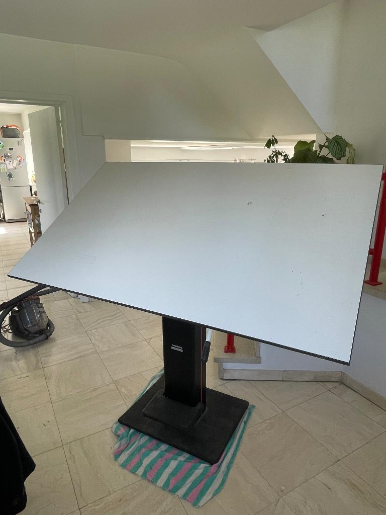 Tekentafel NEOLT, Ophalen