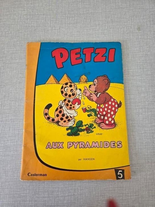 Petzi aux pyramides 5, Gelezen, Eén stripboek, Ophalen of Verzenden, Casterman
