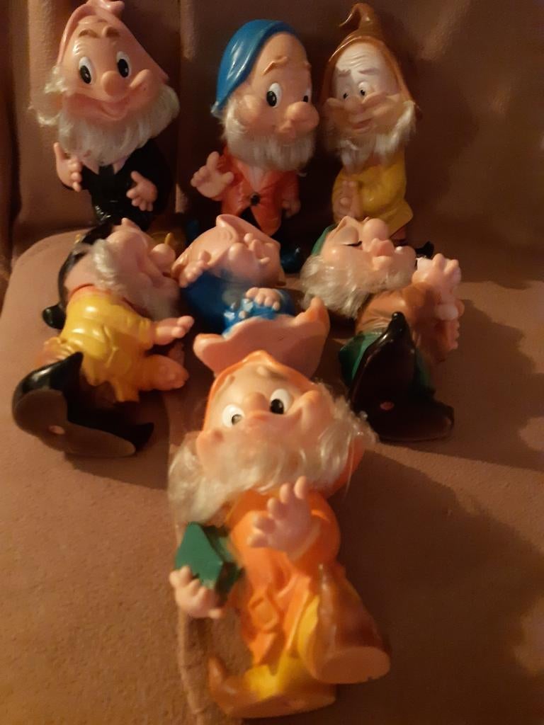 7 nains en caoutchouc, Collections, Enlèvement, Utilisé