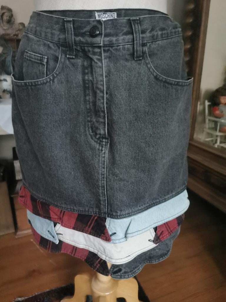 Heel mooi jeans rokje van Moschino, Ophalen of Verzenden, Maat 46/48 (XL) of groter