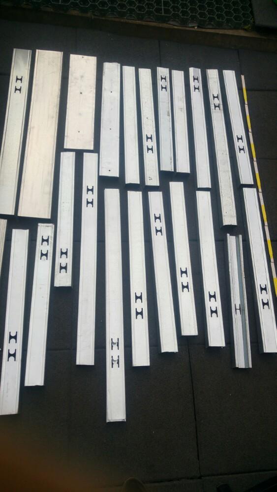 Lot de profiles joints toiture, Enlèvement ou Envoi, Comme neuf