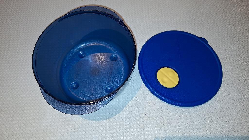 Tupperware Crystal Plus 2 liter microgolf pot, Ophalen of Verzenden, Gebruikt, Blauw