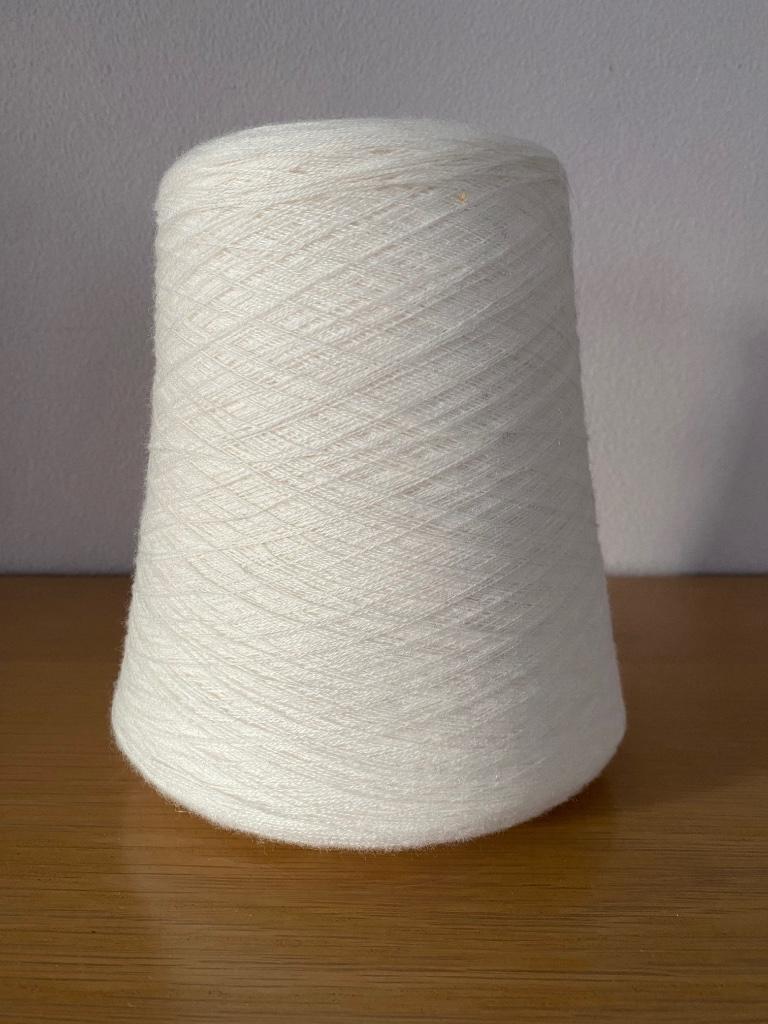 1 bobine de blanc/laine, Enlèvement, Comme neuf, Tricot, Laine ou Fils