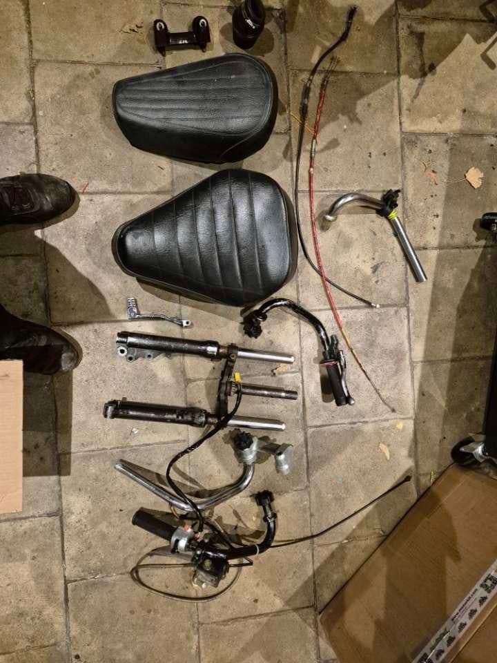 M4t en pitbike onderdelen, Ophalen