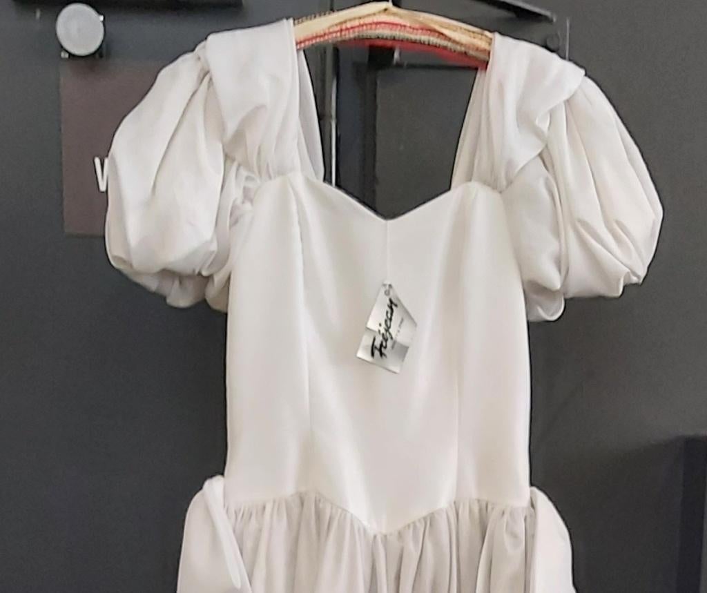 Bruidsjurken Trouwjurken Oude stock Vintage, Kleding | Dames, Trouwkleding en Trouwaccessoires, Ophalen of Verzenden, Zo goed als nieuw