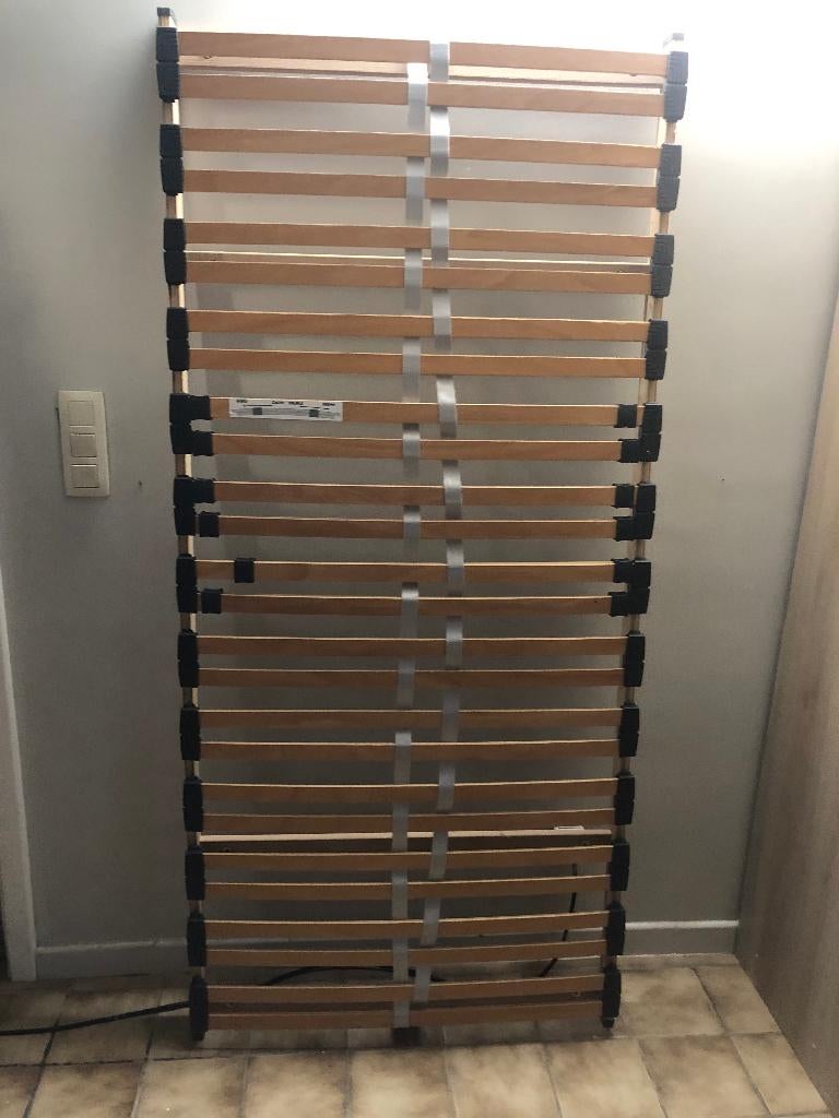 Lattenbodem, Ophalen, 90 cm, Eenpersoons, Zo goed als nieuw