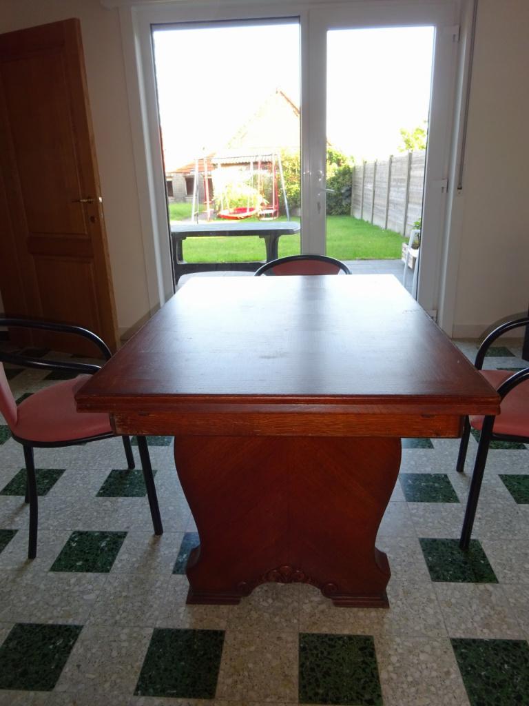 Stevige houten tafel voor 6 personen, Huis en Inrichting, Tafels | Eettafels, Ophalen, Gebruikt, 100 tot 150 cm, Vintage