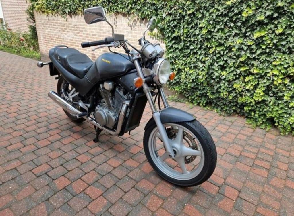 Suzuki vx 800, Motoren, 2 cilinders, 805 cc, Particulier, Meer dan 35 kW
