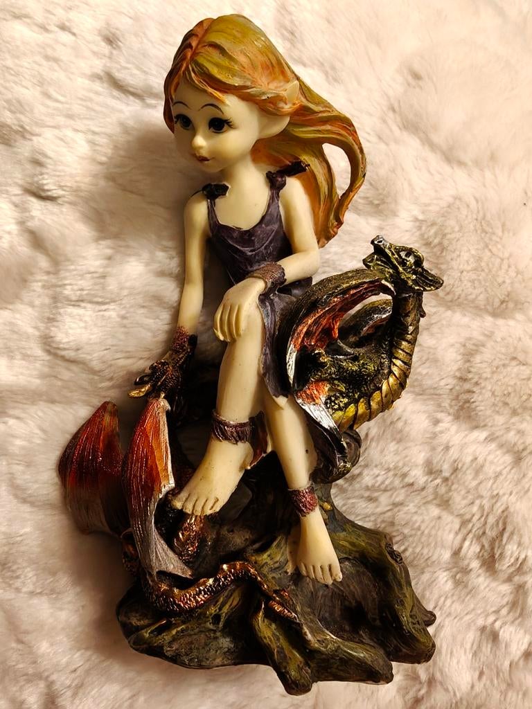 Beeldje Elf met draken, Verzamelen, Beelden en Beeldjes, Gebruikt, Ophalen