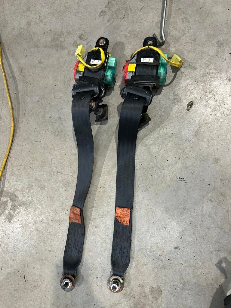 Gordels Mazda MX5 NB, Enlèvement