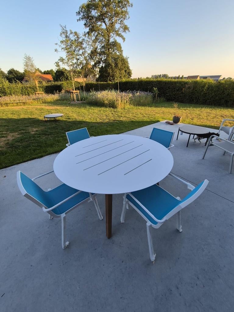 Hoogwaardige tuintafel NIEUW Diphano, Ophalen, Nieuw, Rond, Aluminium