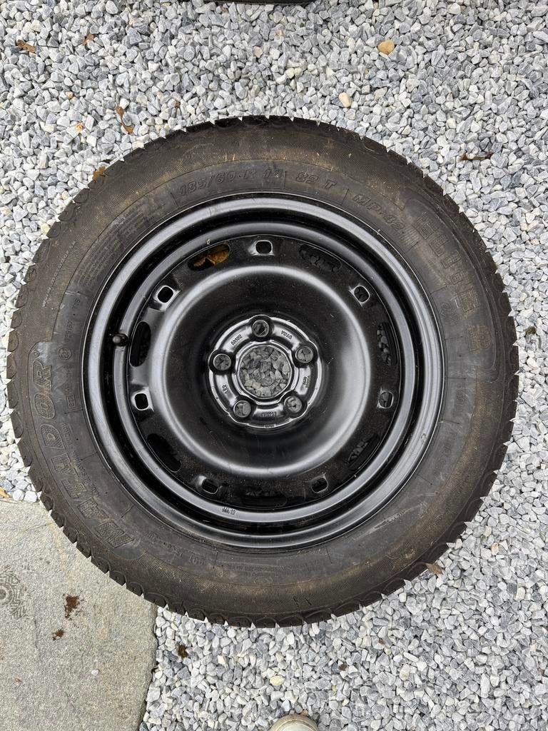 VW-polo reservewiel (thuiskomer), Enlèvement